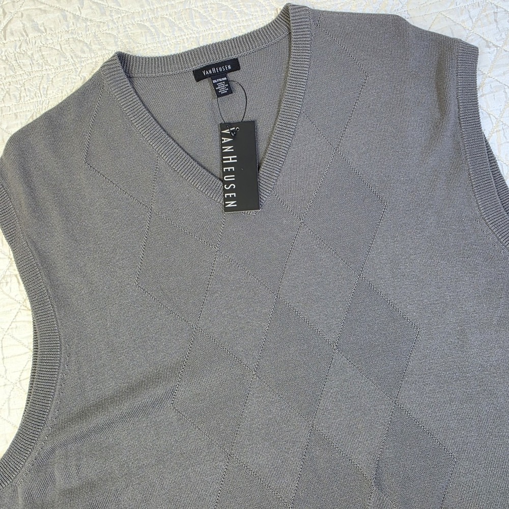 New Van Heusen Mens 2XL Gray Sweater Vest Classic Fit V-Neck Preppy Grandpa Core